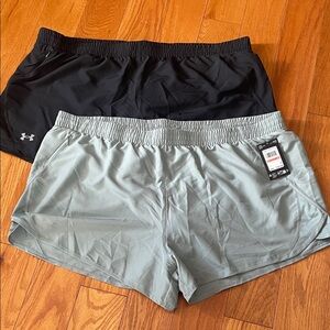 Under Armour Women's Athletic Shorts in Black and Light Green Sz 3xl